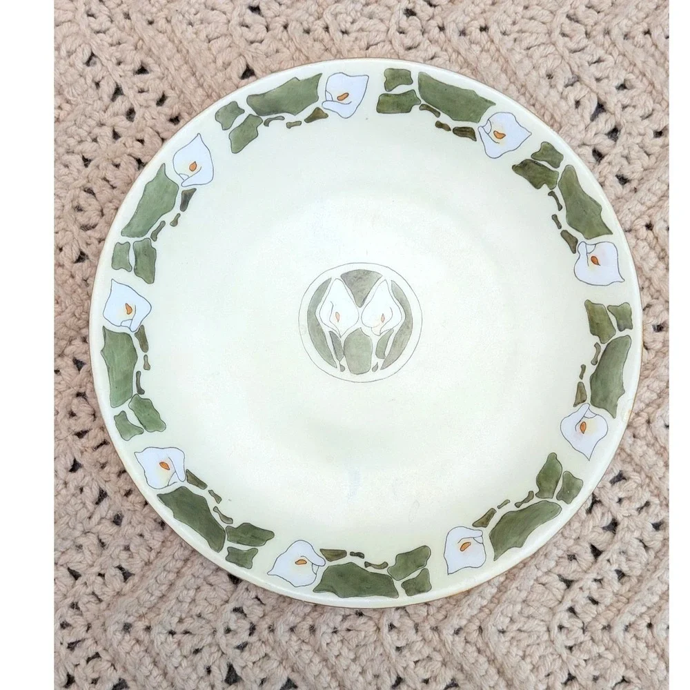 Vintage Hand Painted Calla Lily Ceramic Plate Art Nouveau Floral Decorative 8in